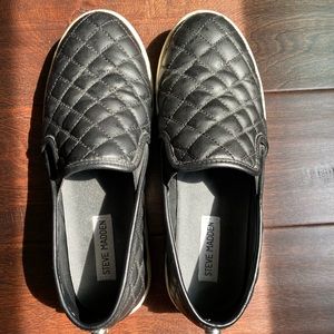 Steve Madden quilted shoe